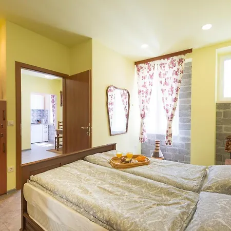 Antique * Ντουμπρόβνικ