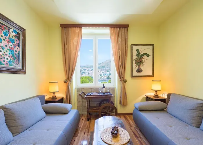 Antique * דוברובניק